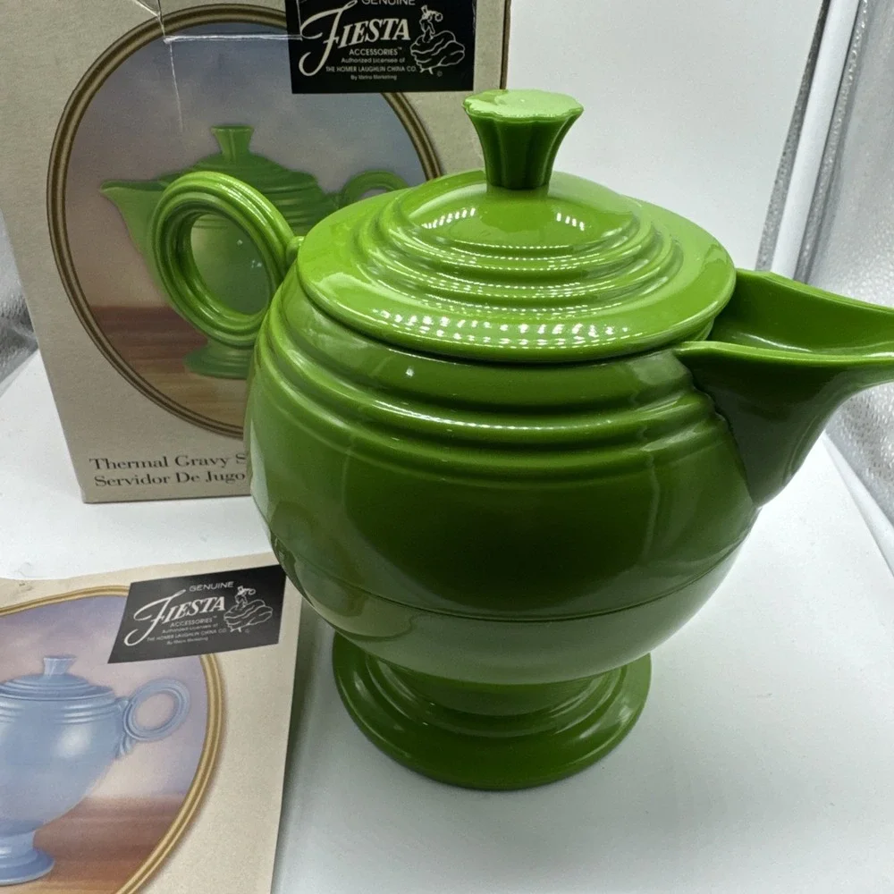 Fiesta Vintage Thermal Gravy Sauce Teapot Shamrock Green Homer Laughlin 2 Cup